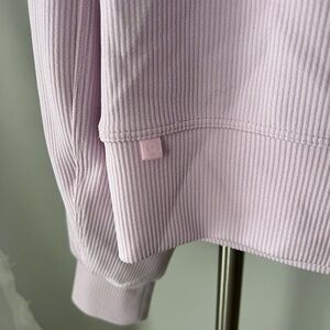 Pink lululemon crewneck - size 2 Women’s 🐽